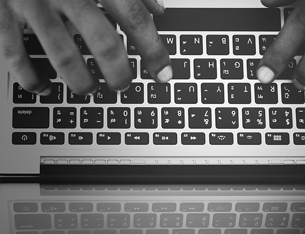 black-black-and-white-desk-web